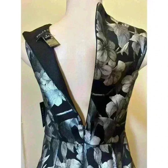 NWT STELLA & JULIE SIZE 4 - Picture 4 of 8